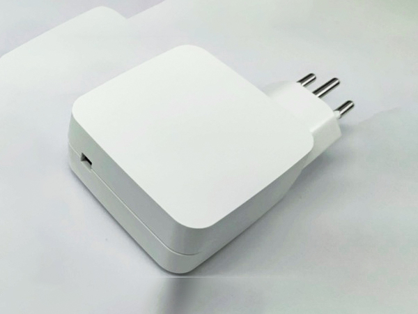 插墙式外壳（白色）